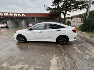 2021 Honda Civic X, белый, 2150000 рублей, вид 5