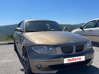2005 BMW 1 серии 118i I (E81/E82/E87/E88), бежевый, 999999 рублей, вид 3