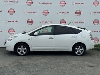 2010 Toyota Prius JDM II Рестайлинг (XW20), белый, 679000 рублей, вид 2