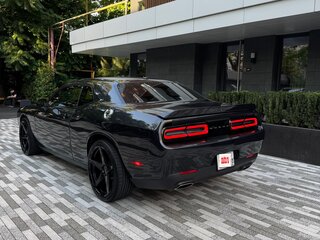 2019 Dodge Challenger III Рестайлинг 2, серый, 3200000 рублей, вид 4