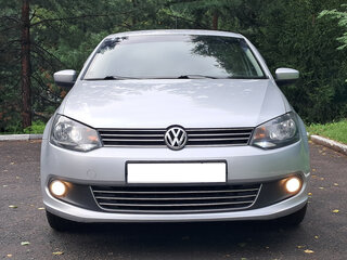 2011 Volkswagen Polo V, серебристый, 770000 рублей, вид 3