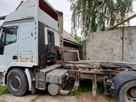 1999 Iveco EuroTech, белый, 300000 рублей, вид 3