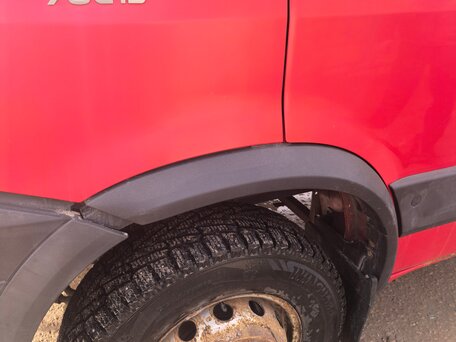 2011 Iveco Daily, красный, 1200000 рублей, вид 2