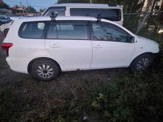 2011 Toyota Corolla Fielder X (E140, E150) Рестайлинг, белый, 475000 рублей, вид 4