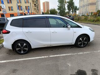 2013 Opel Zafira C, белый, 700000 рублей, вид 2