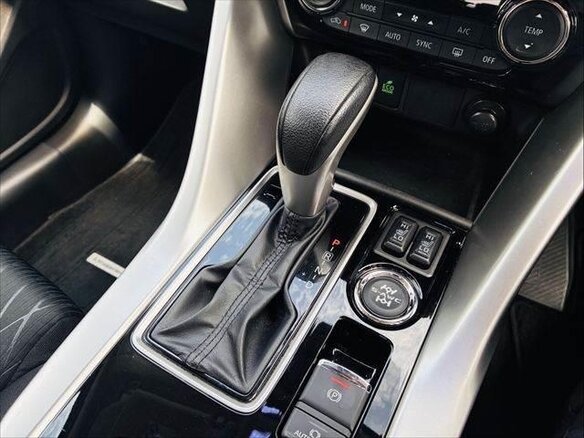 2020 Mitsubishi Eclipse Cross I, белый - вид 12