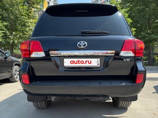 2013 Toyota Land Cruiser 200 Series Рестайлинг 1, чёрный, 3790000 рублей, вид 4