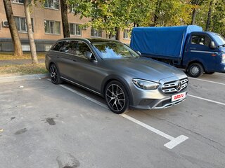 2021 Mercedes-Benz E-Класс All-Terrain 220 d V (W213, S213, C238) Рестайлинг, серый, 4735000 рублей, вид 2