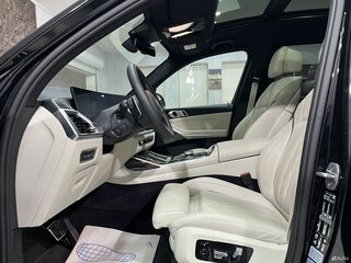 2025 BMW X7 40i I (G07) Рестайлинг, чёрный, 13758000 рублей, вид 5