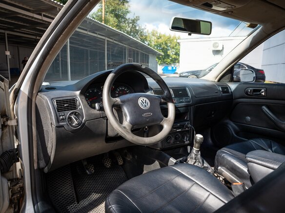 2000 Volkswagen Golf IV, серый, 210000 рублей - вид 7