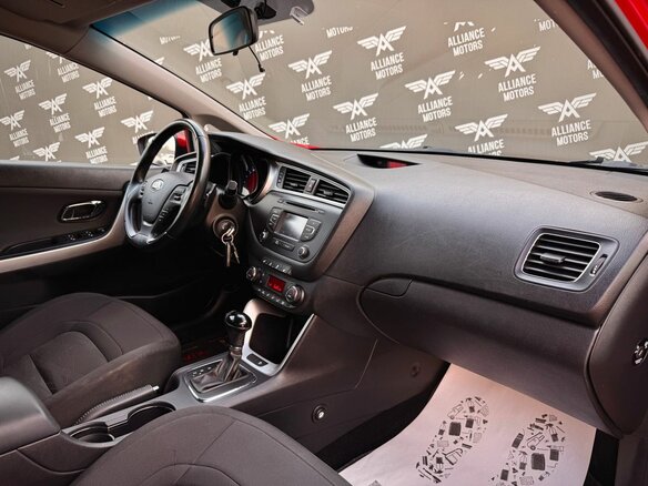 2018 Kia Ceed II Рестайлинг, красный, 1199000 рублей - вид 22
