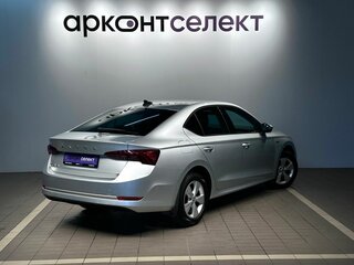 2021 Skoda Octavia IV (A8), серебристый, 2159210 рублей, вид 2
