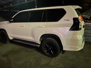 2021 Toyota Land Cruiser Prado 150 Series Рестайлинг 3, белый, 6500000 рублей, вид 3