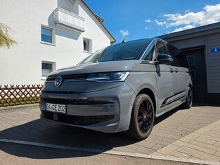 2022 Volkswagen Multivan T7, серый, 4338612 рублей, вид 2