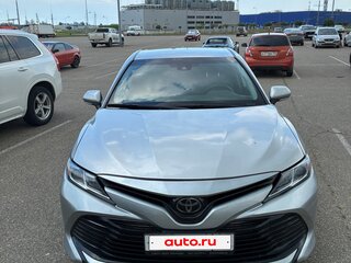2020 Toyota Camry US Market VIII (XV70), серебристый, 2330000 рублей, вид 3