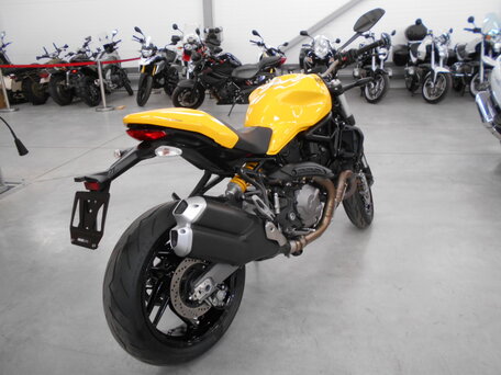 2018 Ducati Monster 821, жёлтый, 770000 рублей, вид 3