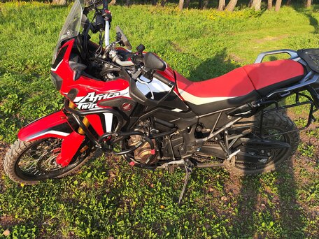 2016 Honda CRF 1000L Africa Twin, красный, 1050000 рублей, вид 1