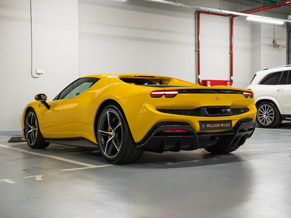 2024 Ferrari 296 GTB, жёлтый, 38000000 рублей - вид 17