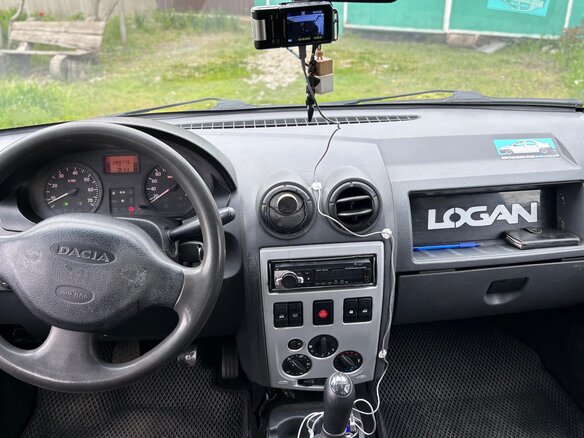 2006 Dacia Logan I, зелёный, 300000 рублей - вид 6