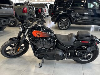 2022 Harley-Davidson Street Bob, чёрный, 1500000 рублей, вид 5
