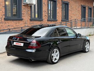 2006 Mercedes-Benz E-Класс 200 III (W211, S211) Рестайлинг, чёрный, 1100000 рублей, вид 5