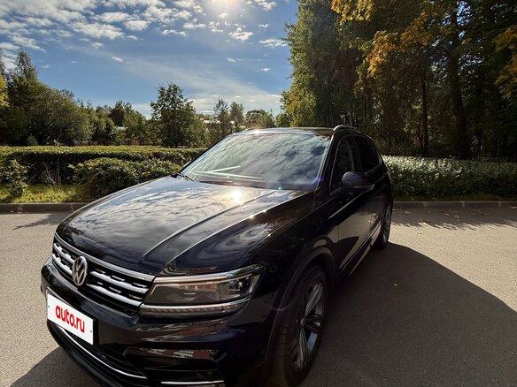2017 Volkswagen Tiguan II, чёрный, 2900000 рублей