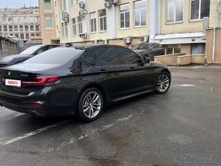 2019 BMW 5 серии 520d xDrive VII (G30/G31/G38), чёрный, 3400000 рублей, вид 5