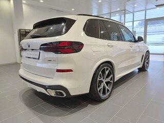 2025 BMW X5 40i IV (G05/G18) Рестайлинг, белый, 15900000 рублей, вид 5