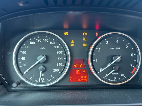 2008 BMW 5 серии 525i V (E60/E61) Рестайлинг, серый, 1300000 рублей - вид 3