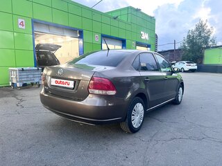 2015 Volkswagen Polo V, коричневый, 410000 рублей, вид 3