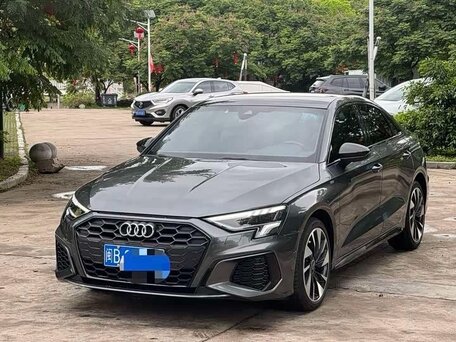 2023 Audi A3 35 TFSI Long IV (8Y), серый, 1790000 рублей, вид 3