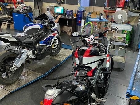 2012 BMW K 1300 S, красный, 1050000 рублей, вид 1