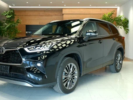 Toyota Highlander IV (XU70)