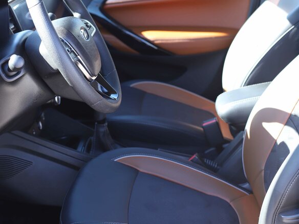 2024 Lada (ВАЗ) Vesta Cross I Рестайлинг (NG), белый - вид 12