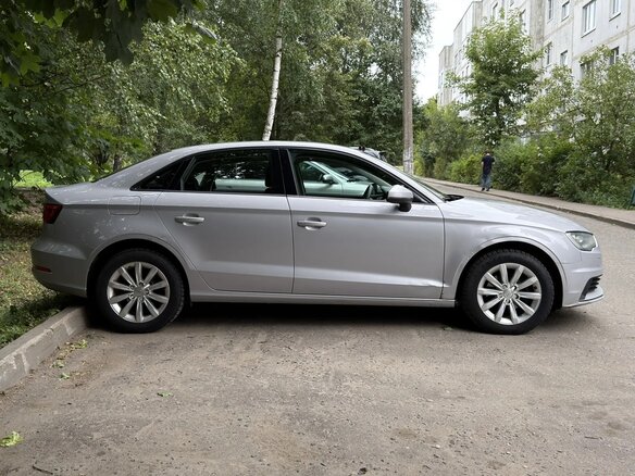 2015 Audi A3 III (8V), серый, 1150000 рублей