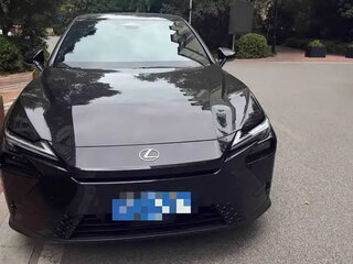 2026 Lexus ES 300h VIII, чёрный, 6782099 рублей, вид 2