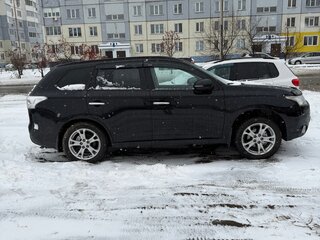 2012 Mitsubishi Outlander III, чёрный, 1550000 рублей, вид 2
