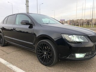 2013 Skoda Superb II Рестайлинг, чёрный, 1750000 рублей, вид 2