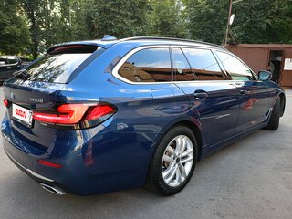 2020 BMW 5 серии 520d xDrive VII (G30/G31/G38) Рестайлинг, синий, 3950000 рублей, вид 5