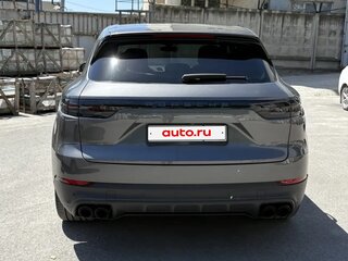 2021 Porsche Cayenne III, серый, 7500000 рублей, вид 4