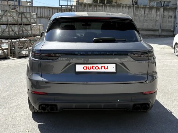 2021 Porsche Cayenne III, серый, 6900000 рублей - вид 3