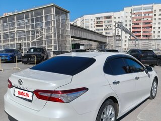 2020 Toyota Camry VIII (XV70), белый, 2970000 рублей, вид 4