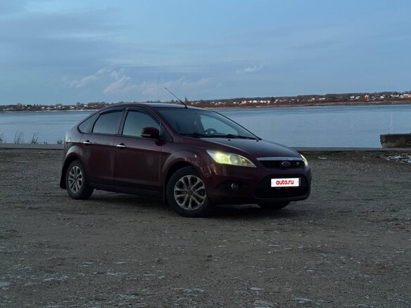 2008 Ford Focus II Рестайлинг, красный, 350000 рублей - вид 7