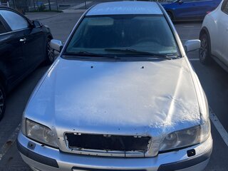 2002 Volvo S40 I Рестайлинг, серебристый, 220000 рублей, вид 1