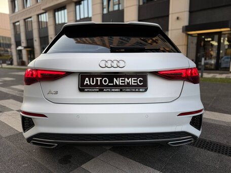 2023 Audi A3 Sportback 35 TFSI IV (8Y), белый, 2250000 рублей, вид 4