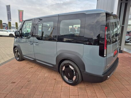 2026 Kia PV5 71.2 kWh, серебристый, 4230000 рублей, вид 3