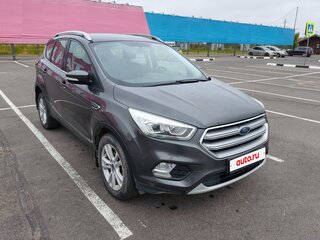 2017 Ford Kuga II Рестайлинг, серый, 1750000 рублей, вид 3