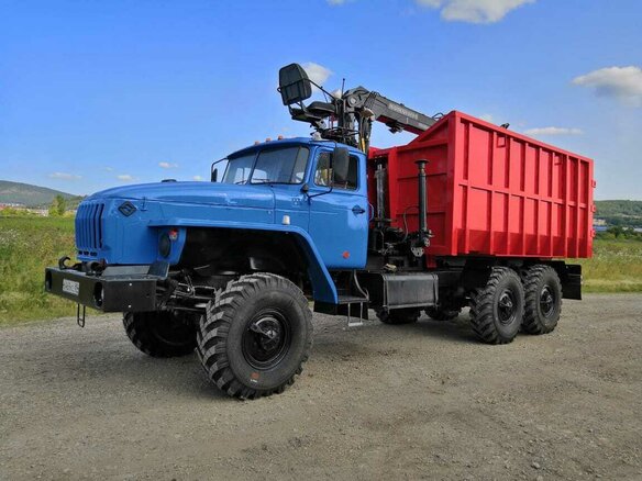 2026 Урал 4320, синий, 6530000 рублей