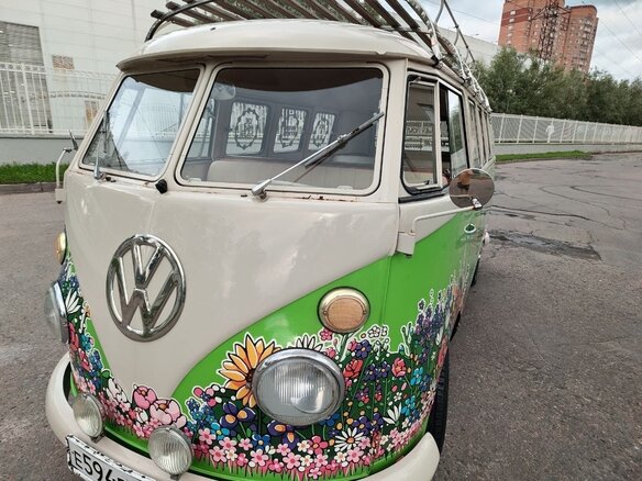 1965 Volkswagen Type 2 T1, зелёный - вид 14