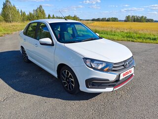 2023 Lada (ВАЗ) Granta Drive Active I Рестайлинг, белый, 900000 рублей, вид 3